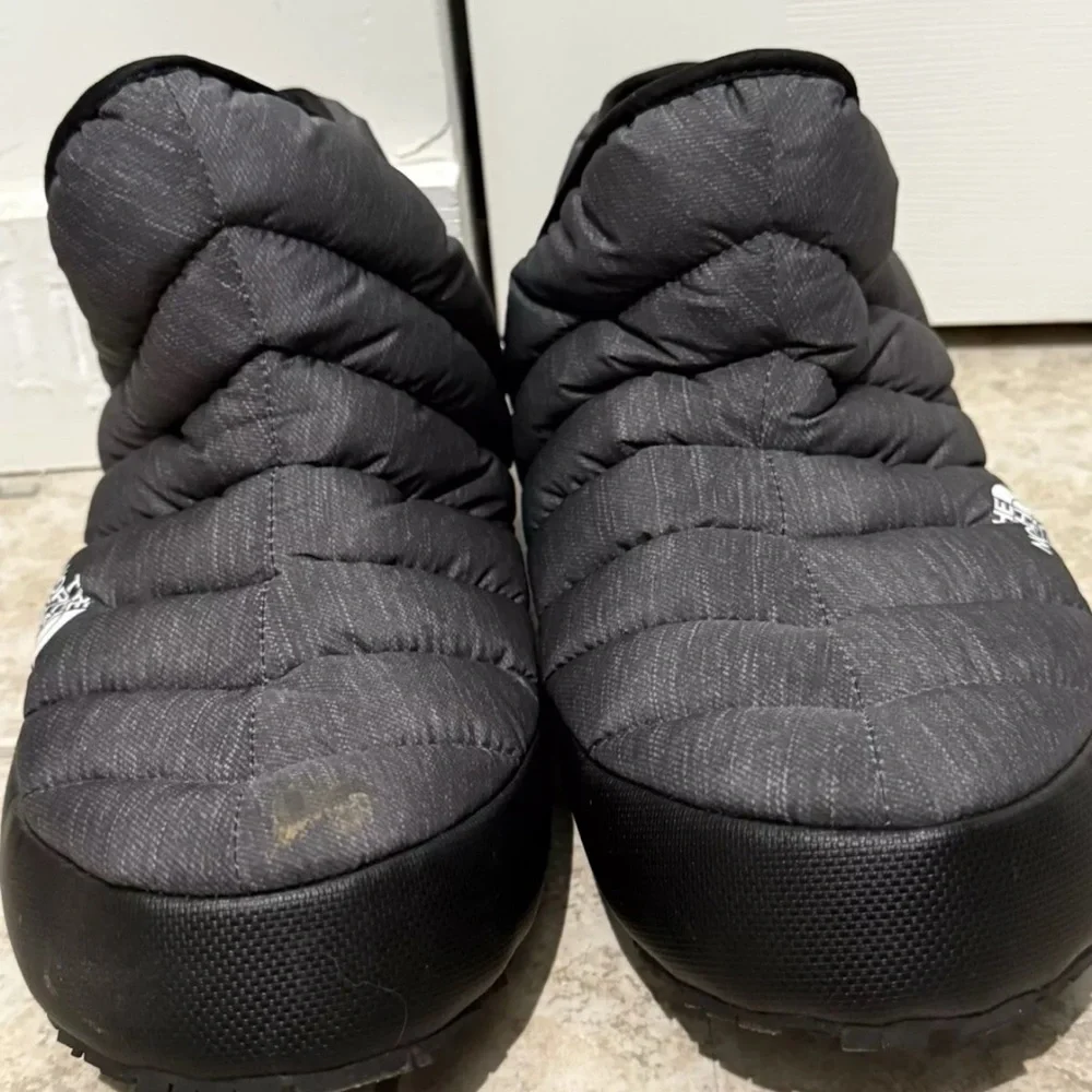 The North Face Thermoball ECO Traction Thermal Boots Men's Dark Gray / Black 12 - Picture 6 of 7